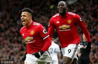 足球赛报：英超-桑切斯传射曼联2-0 卢卡库百球里程碑