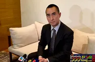 足球资讯：新濠国际主席何猷龙预计澳门博彩收入下半年不及上半年