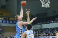 玩球赛报：北京逆转天津夺13连胜 追平队史最长连胜纪录