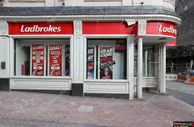 海外资讯：立博母公司宣布将关闭900家博彩店