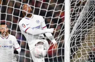 足球赛报：足总杯-边缘中锋+铁闸进球 切尔西2-1客胜晋级