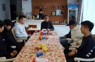 足球资讯：徐根宝与申花7将吃团圆饭！亲自为曹赟定盛馄饨 为足协杯夺冠干杯