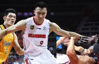这就是MVP！阿联25分钟高效砍30分 拼至血流满面让人心疼