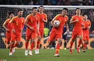 足球赛报：亚洲杯-国足2-1逆转泰国进8强 肖智替补扳平郜林点杀