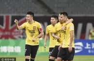 玩球赛报：足协杯-上港2-1恒大 铁腰破门贺惯补时绝杀