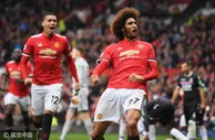 玩球赛报：英超-曼联4-0豪取6连胜 费莱尼2球卢卡库破门