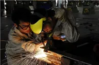 国内彩市：老股民欠债后曾去做体力活 天降642万大奖救急