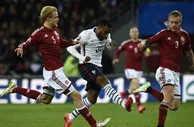玩球赛报：法国2-0丹麦，拉卡泽特处子球