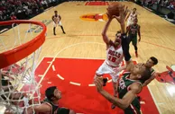 篮球赛报：巴特勒31分诺阿19板 公牛再胜雄鹿总比分2-0