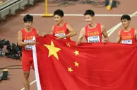 玩球网报：男子百米接力中国首摘银，牙买加夺冠