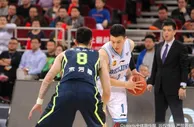 玩球网报：CBA十大锋线年薪排行榜 李根比肩朱芳雨