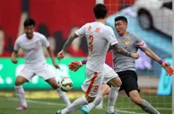 玩球网报：压哨争议扳平!恒大2-2鲁能无缘提前夺冠