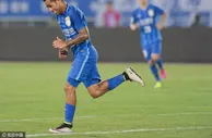 玩球赛报：苏宁总比分4-3淘汰建业晋级4强 半决赛战申花