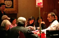 博彩头条：华人成美国赌城常客 赌场刮起“中国风”