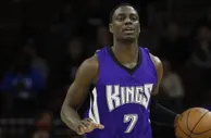 玩球网报：NBA开罚单重罚国王主控 家暴禁赛8场损失38万