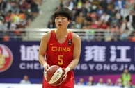 玩球资讯：四国赛-国青女篮胜美国夺6连胜 王佳琦21+10