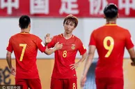 玩球头条：国足8-1菲律宾 张稀哲失点7将建功邓涵文2球