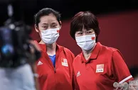 999奥运：女排深夜回家！与三大梦之队同行，郎平挥手致谢，全队隔离后解散