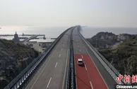中国最长连岛高速公路“通车记”：一桥越沧海 天堑变通途
