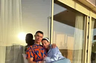 ????家庭第一！C罗手机壳为乔治娜28岁生日时全家合照