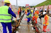 赣深高铁全线铺通 年底将开通运营