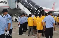 网友爆料：登机前一天，我和女友被叫去公安局接受调查