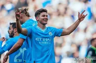 英超巅峰争夺：曼城2-1胜出，再次登顶，前四差距仅1分