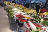 菜价疯狂，一把青菜十几块钱！为何突然菜比肉贵？