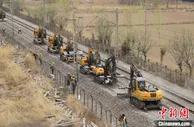 国内首条沙漠铁路甘宁段启“大修”：提升线路设备质量