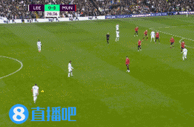 差点无间道！拉什福德禁区内停球传给班福德，后者打门被封堵
