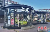 逛街还能买车，商圈汽车卖场春节“不打烊”