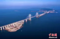 世界最长跨海峡公铁大桥为“国际旅游岛”带来“四方客”