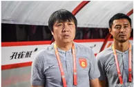 足球资讯：中国足球悲哀，本土主帅无人可用，吴金贵谢峰离任后只剩4人