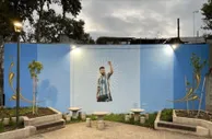 致敬梅西！利用陶瓷像素技术制作的壁画像在阿根廷落成