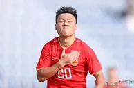 足球资讯：解析中超的出路，需以97后为球队重建框架，泰山走了去年申花的路