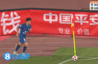 硬????“小于大宝”挺身挡出戴维森大力抽射，于大宝捂裆继续防守