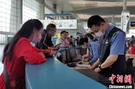 西南首个高铁站运营十年：从“3000”到“300000”，见证中国高铁发展