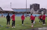 足球资讯：国足越南首训遇到两大难题，李霄鹏的战术或被偷窥，王大雷复出
