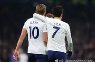 世界足坛身价前50球员中，有5人目前在俱乐部无冠