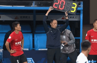 ????????中超奇景！成都蓉城双胞胎换人：哥哥唐鑫换下弟弟唐淼