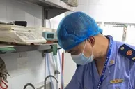 广州市场监管部门突击检查“胖哥俩肉蟹煲”餐饮店