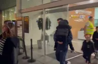 世界杯夺冠后首次，????梅西一家带着多个行李箱回到巴塞罗那度假