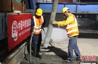 昌景黄铁路安徽段跨京台高速连续梁顺利合龙