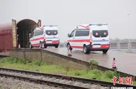 江西援沪专列满载40辆负压救护车驰援上海