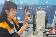 青海“夫妻档”携手守护“天路”平安