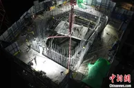 高度超百米 南京仙新路长江大桥主塔快速“长个子”