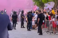 曼晚记者：制造敌对气氛，塞维利亚球迷唱歌辱骂曼联