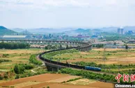 瓦日铁路增开12对货车保“晋煤外运”