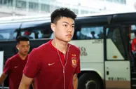 博主：国安今天11点与大连人热身，李磊杨立瑜3月7日与国安会合