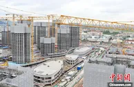 广州在建最大安置区首栋住宅楼封顶